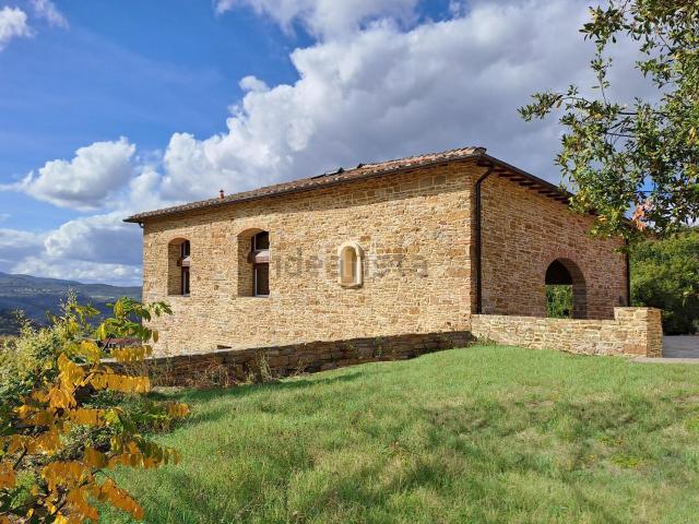 Villetta indipendente in vendita di 370 m² in Via Aretina, 7