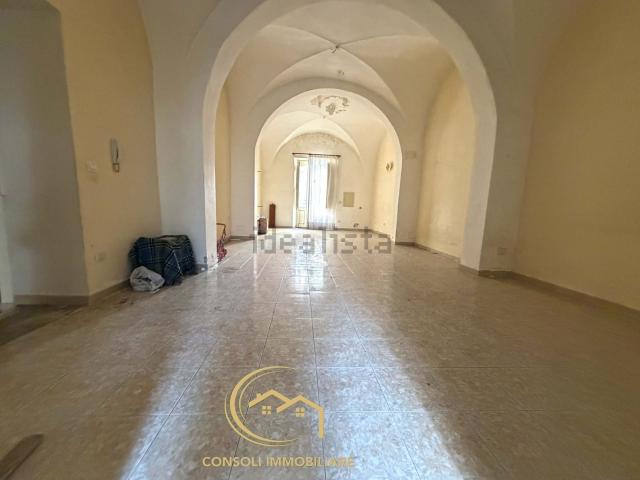Villetta indipendente in vendita di 370 m² in Via Giammona