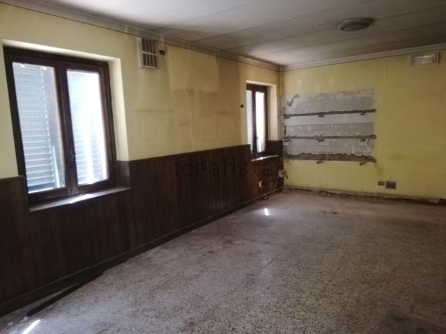 Villetta indipendente in vendita di 370 m² in Via della Pace