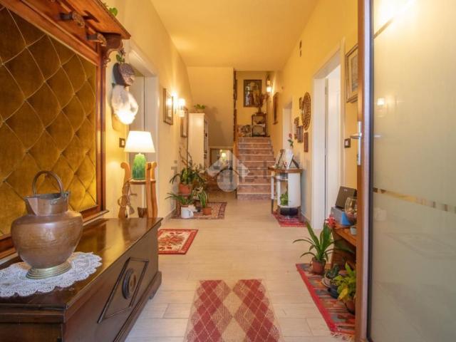 Villetta indipendente in vendita di 370 m² in Via Fieniletto, 2