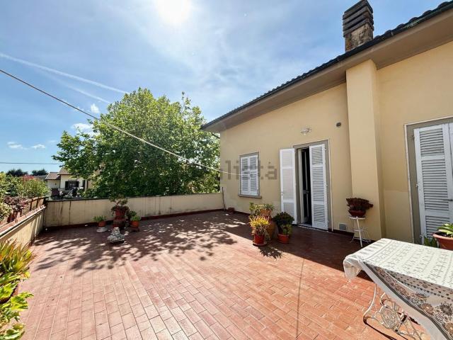 Villetta indipendente in vendita di 370 m² in Via Sanminiatese