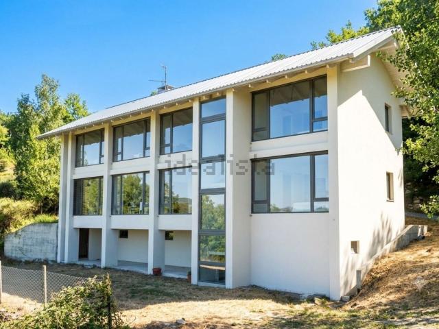 Villetta indipendente in vendita di 370 m² in Strada per Cremolino