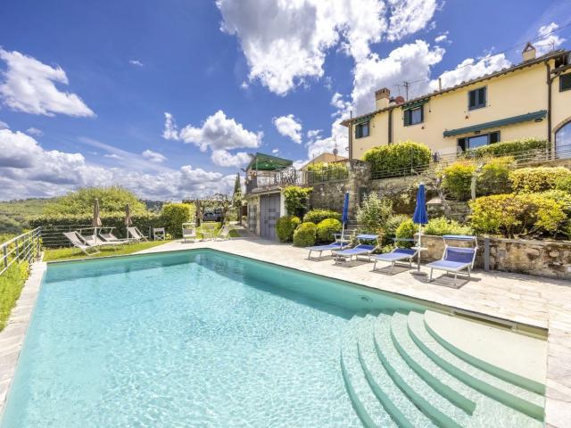 Villetta indipendente in vendita di 374 m² in Via dei Landi