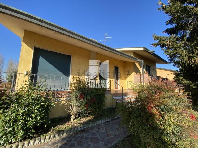 Villetta indipendente in vendita di 375 m²