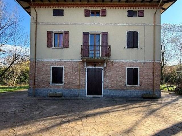 Villetta indipendente in vendita di 378 m²
