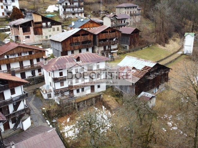 Villetta indipendente in vendita di 378 m²