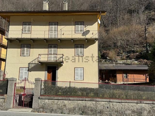 Villetta indipendente in vendita di 379 m² in Via BALMA, 6