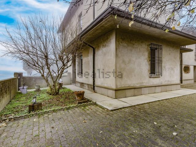 Villetta indipendente in vendita di 379 m² in Via Bastogi, 7