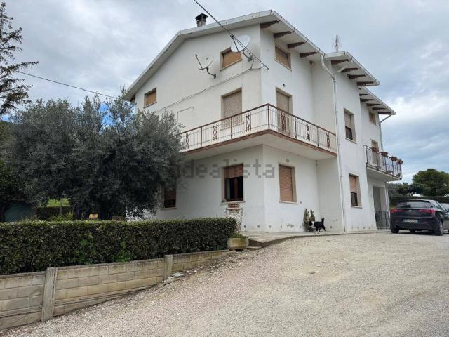 Villetta indipendente in vendita di 380 m²