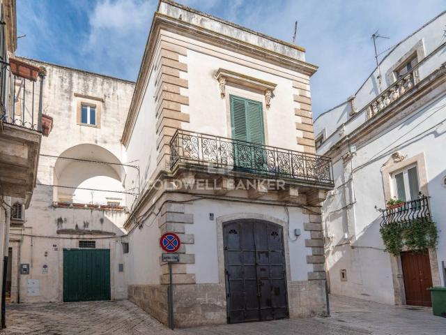 Villetta indipendente in vendita di 380 m² in Vico I Machiavelli