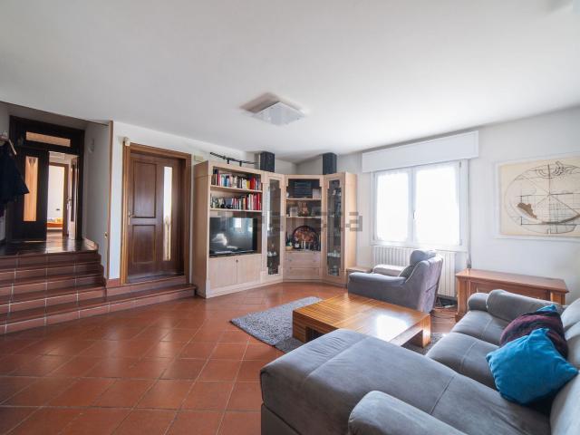 Villetta indipendente in vendita di 380 m²