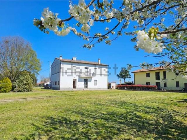 Villetta indipendente in vendita di 380 m²