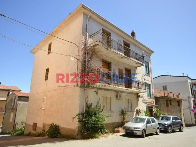 Villetta indipendente in vendita di 380 m² in Via Collandai, 28