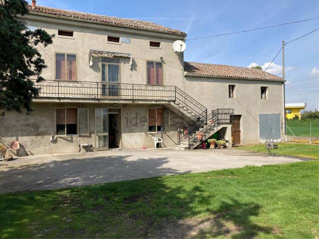 Villetta indipendente in vendita di 380 m² in Via Argine Vegri, 1