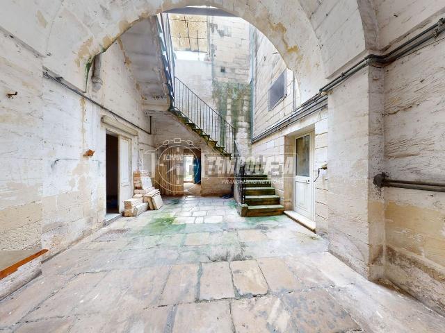 Villetta indipendente in vendita di 380 m² in Via Giannotta, 22