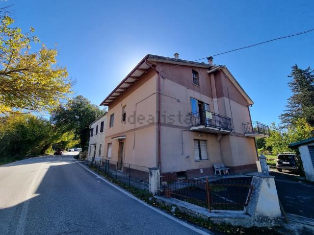 Villetta indipendente in vendita di 380 m² in Via Grazie