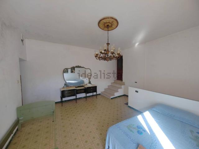 Villetta indipendente in vendita di 380 m² in Via del Serrone, 5