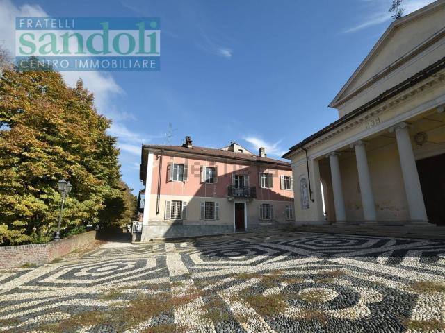 Villetta indipendente in vendita di 380 m² in Via Edmondo de Amicis, 2