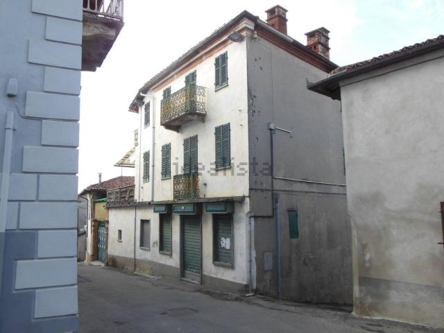 Villetta indipendente in vendita di 380 m² in Via Maestra, 26