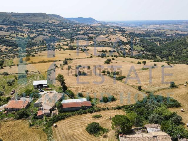 Villetta indipendente in vendita di 380 m² in Via roma, 1