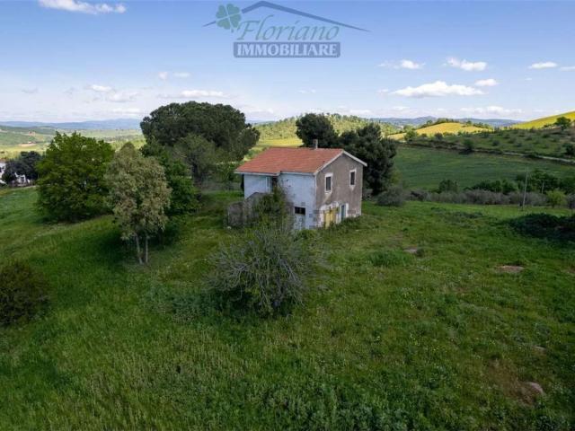 Villetta indipendente in vendita di 380 m² in Strada Provinciale Sgrilla