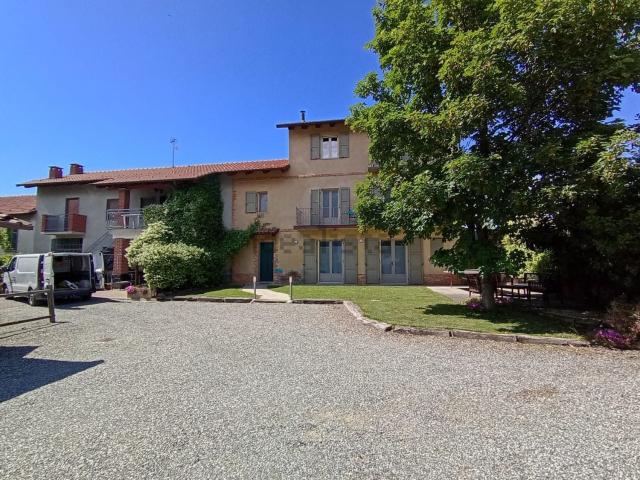 Villetta indipendente in vendita di 384 m² in Via Francesco Vercelli
