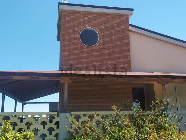 Villetta indipendente in vendita di 384 m² in Contrada Colle Granata, 35