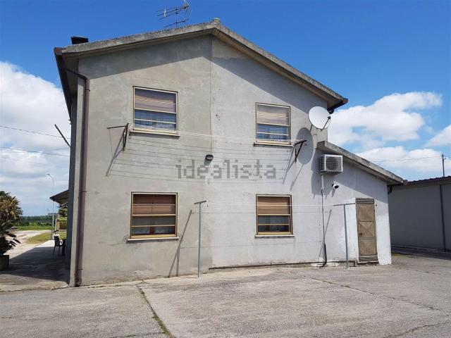 Villetta indipendente in vendita di 385 m²