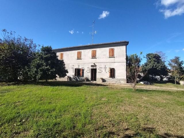 Villetta indipendente in vendita di 385 m² in Via Comeccia, 3
