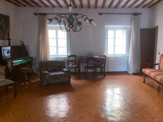 Villetta indipendente in vendita di 386 m² in Via della Ruga