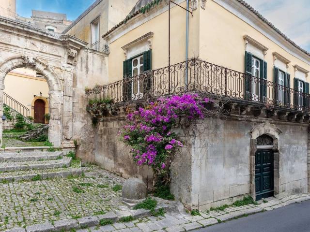 Villetta indipendente in vendita di 386 m² in Corso Giuseppe Garibaldi