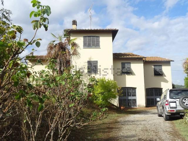 Villetta indipendente in vendita di 390 m² in Via del Virginiolo, 24