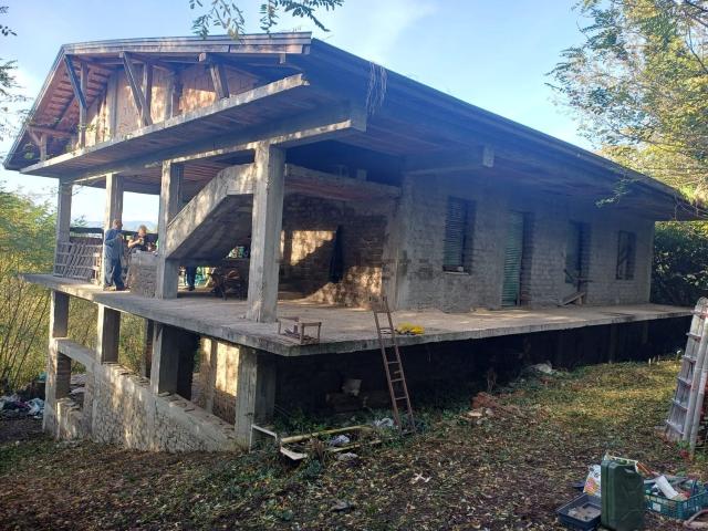 Villetta indipendente in vendita di 390 m² in Via Scifelli, 151