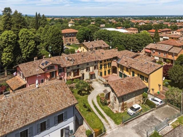 Villetta indipendente in vendita di 390 m² in Via Roma, 39