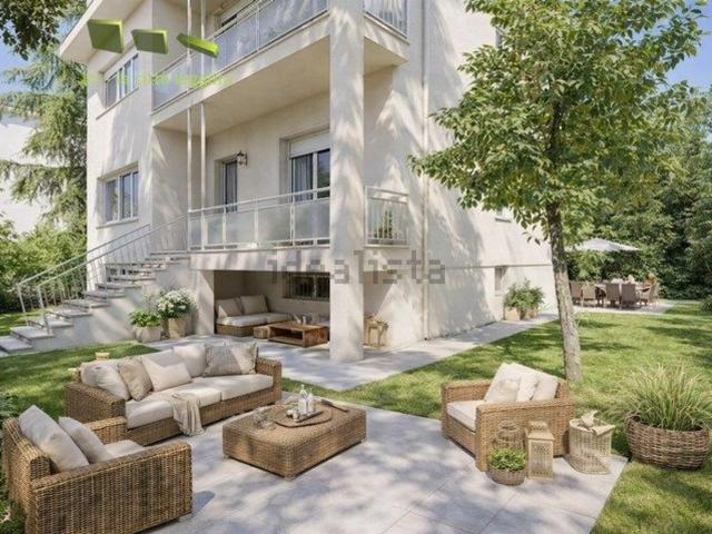 Villetta indipendente in vendita di 392 m² in Via Cristoforo Marzaroli, 36