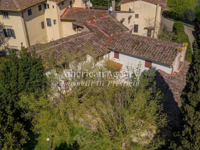 Villetta indipendente in vendita di 393 m² in Via del Carota