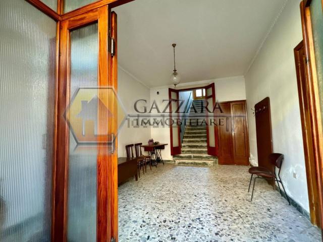Villetta indipendente in vendita di 395 m² in Via Vittorio Emanuele, 221