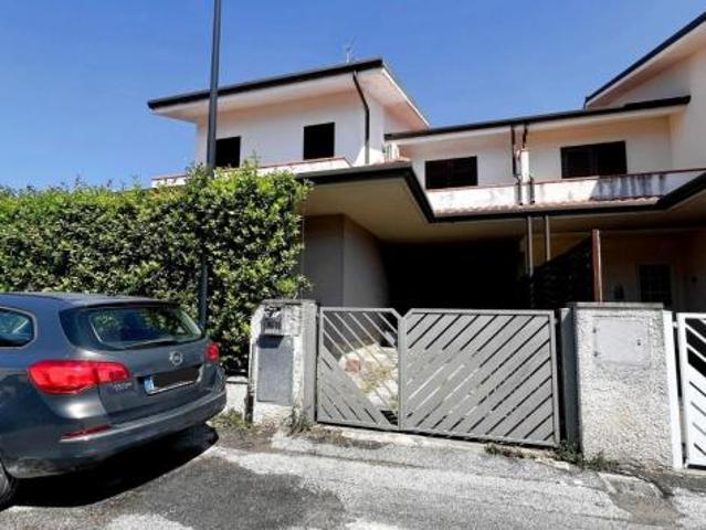 Villetta quadrifamiliare in vendita a Torre Del Lago Puccini Viareggio 100 mq Rif: 1413929
