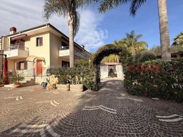Villetta quadrifamiliare Sperlonga. Rif.: Cod. rif 3289014VRG