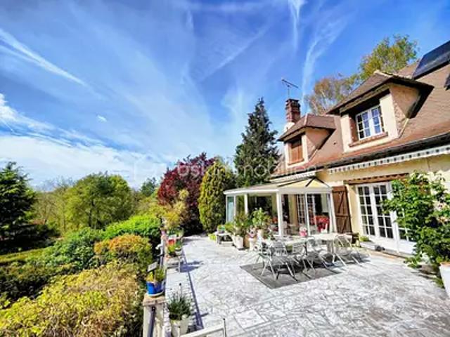 Villette 78930 Achat / Vente maison 7 pièces t7 terrasse cave