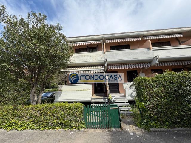 Villette a schiera in vendita a Massa, Ronchi