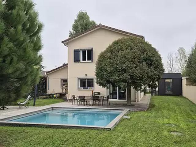 Villette d'Anthon 38280 Achat / Vente maison 6 pièces t6 au dernier étage piscine
