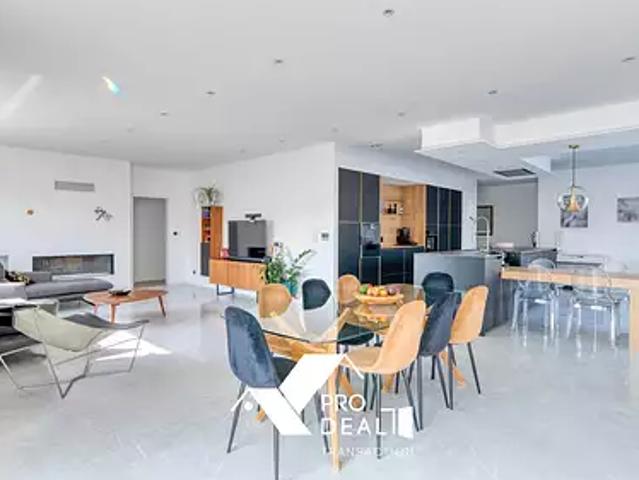 Villette d'Anthon 38280 Achat / Vente maison 8 pièces t8