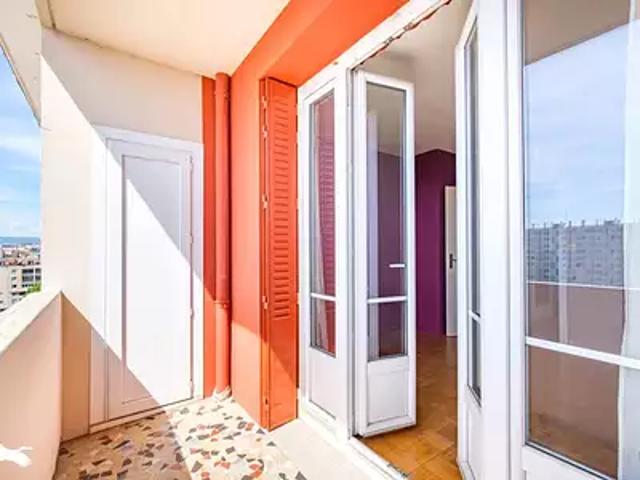 Villeurbanne 69100 Achat / Vente appartement 4 pièces t4 au dernier étage