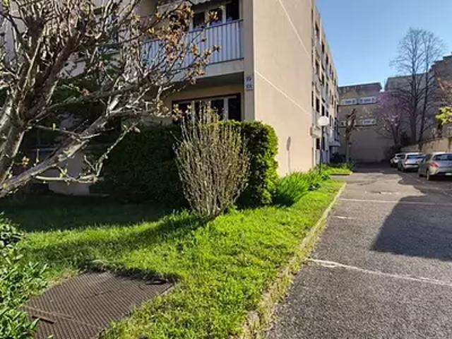 Villeurbanne 69100 Achat / Vente appartement 2 pièces t2 cave