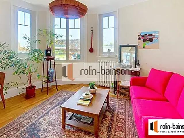 Villeurbanne 69100 Achat / Vente appartement 2 pièces t2 au dernier étage