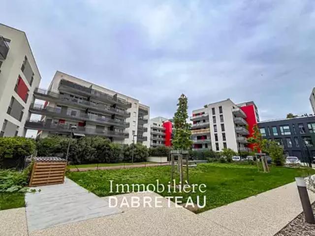 Villeurbanne 69100 Achat / Vente appartement 4 pièces t4 au dernier étage