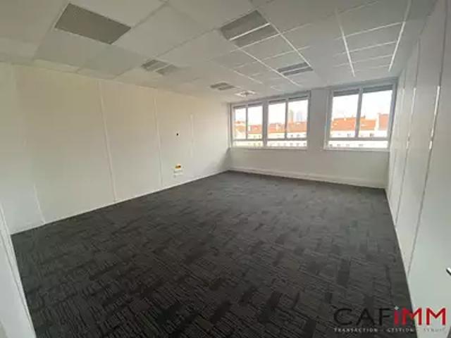 Villeurbanne 69100 Achat / Vente divers au dernier étage