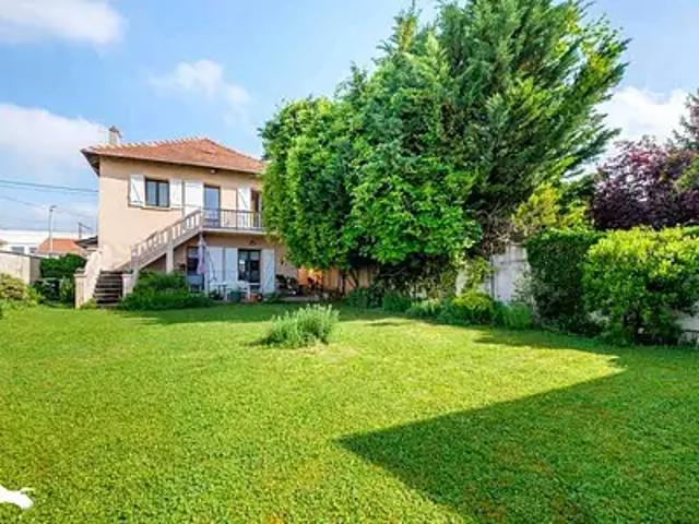 Villeurbanne 69100 Achat / Vente maison 4 pièces t4 au dernier étage