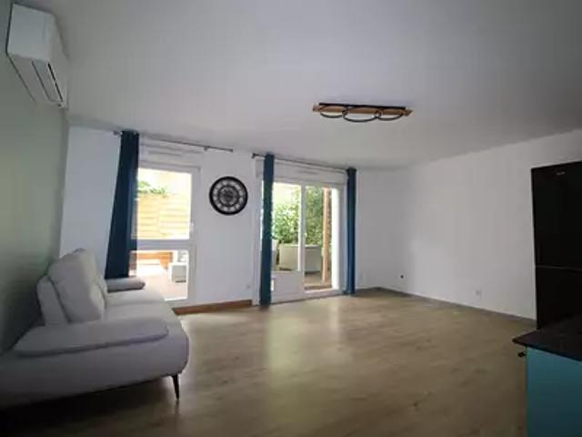 Villeurbanne 69100 Location appartement 3 pièces t3 terrasse